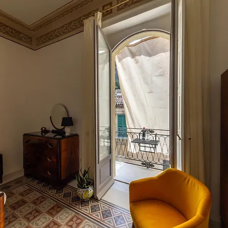 Kefale - Di Charme Nel Cuore Di By Biz