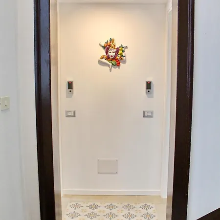 Kefale - Di Charme Nel Cuore Di By Biz شقة تْشيفالو