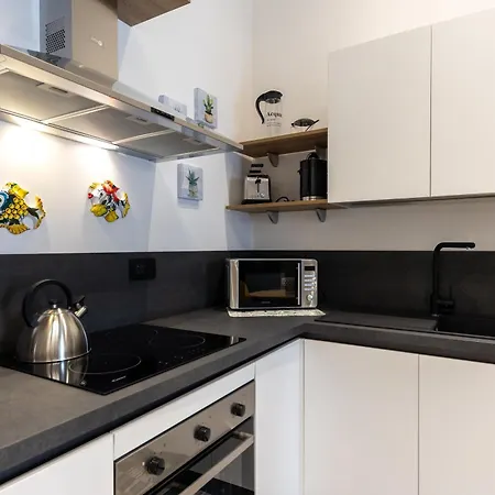 Kefale - Di Charme Nel Cuore Di By Biz * 체팔루